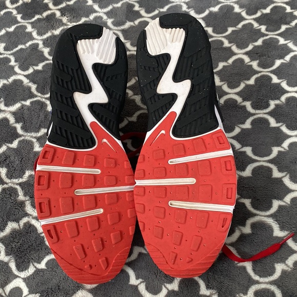 Size 12 Men’s Nike AirMAX - Picture 3 of 5